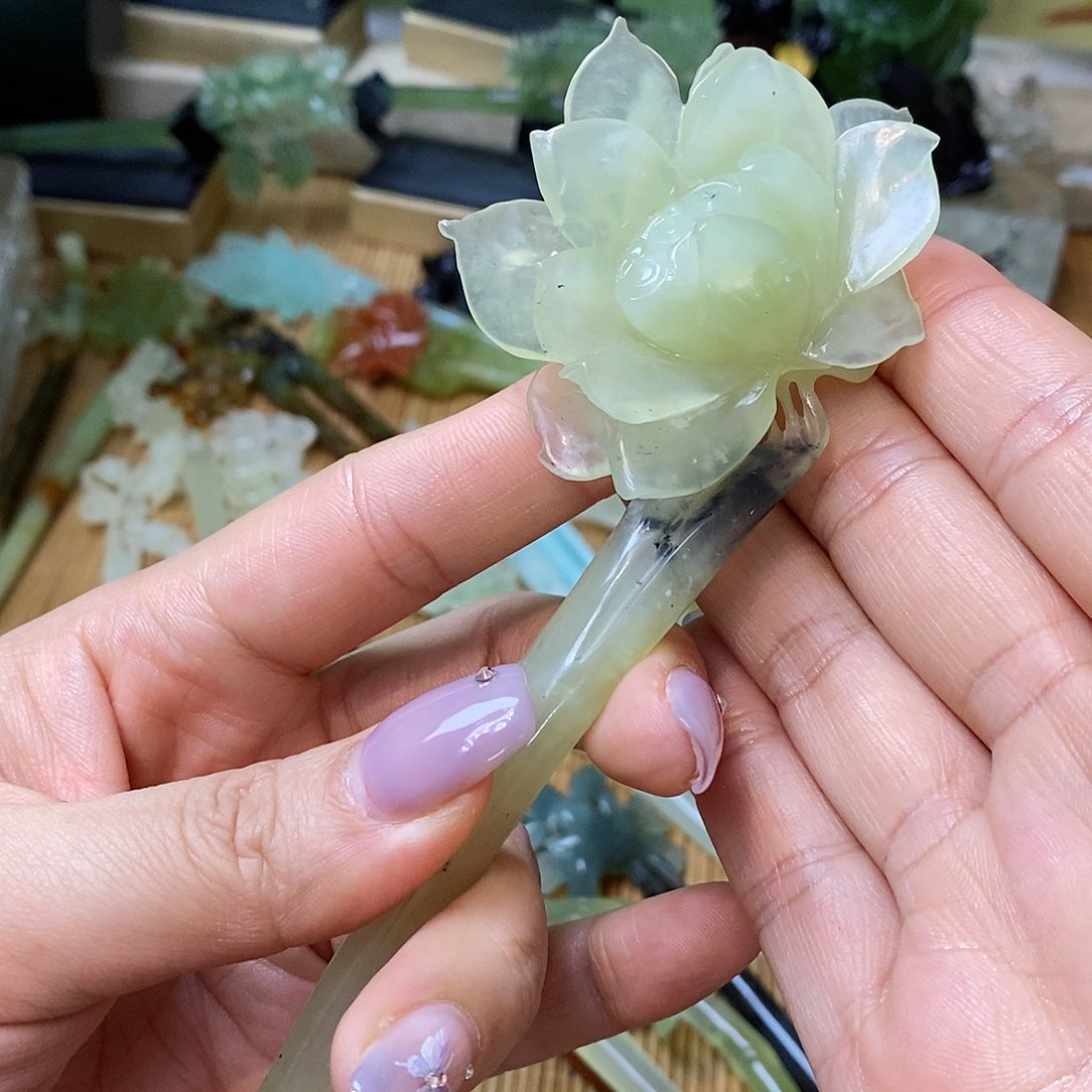 蛇纹石玉发簪未镶嵌