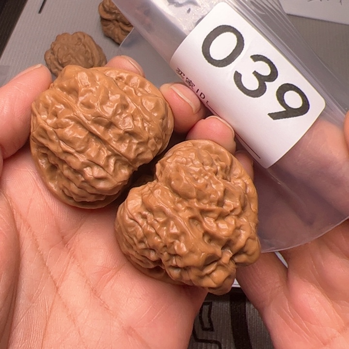 核桃陈***糖蛤蟆头039号