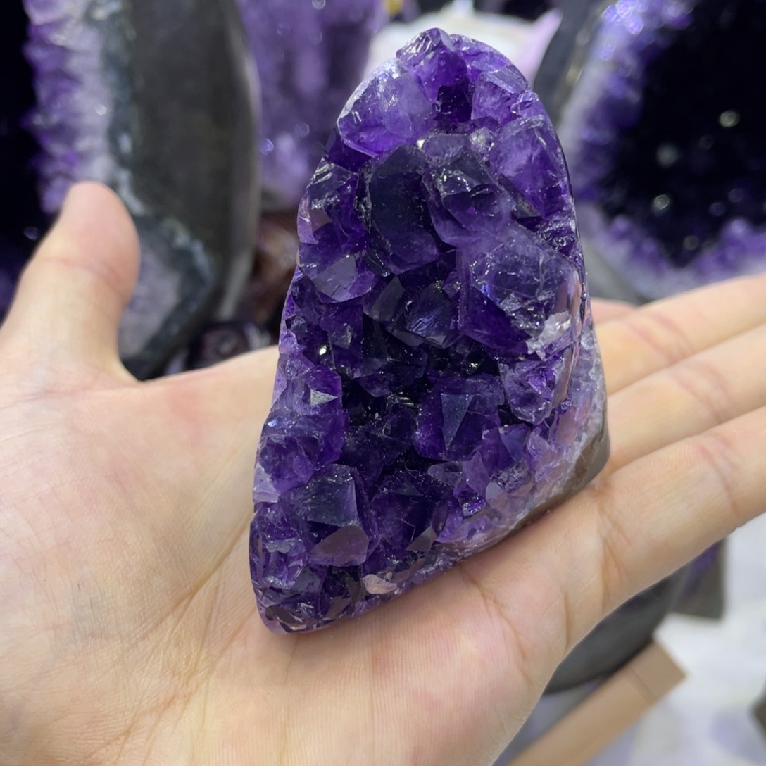 水晶大型摆件（非配饰）未镶嵌