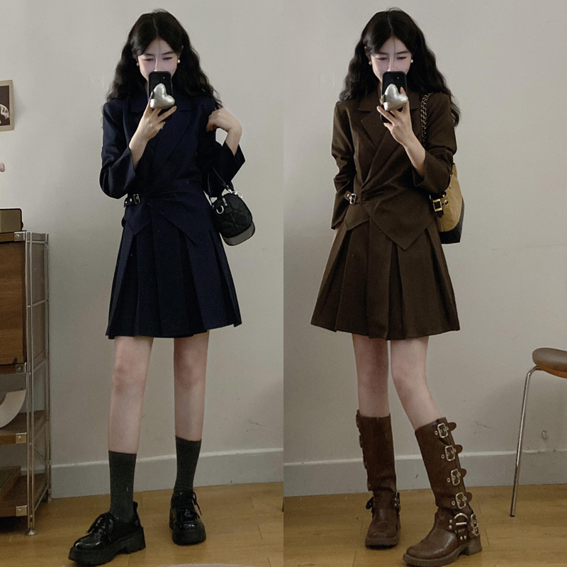 大码胖mm新款洋气减龄显瘦假两件西装外套半身裙女时尚气质连衣裙