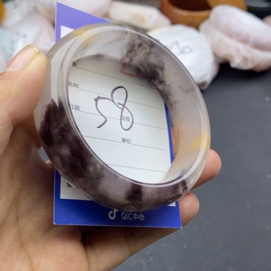 石英质玉未镶嵌手镯