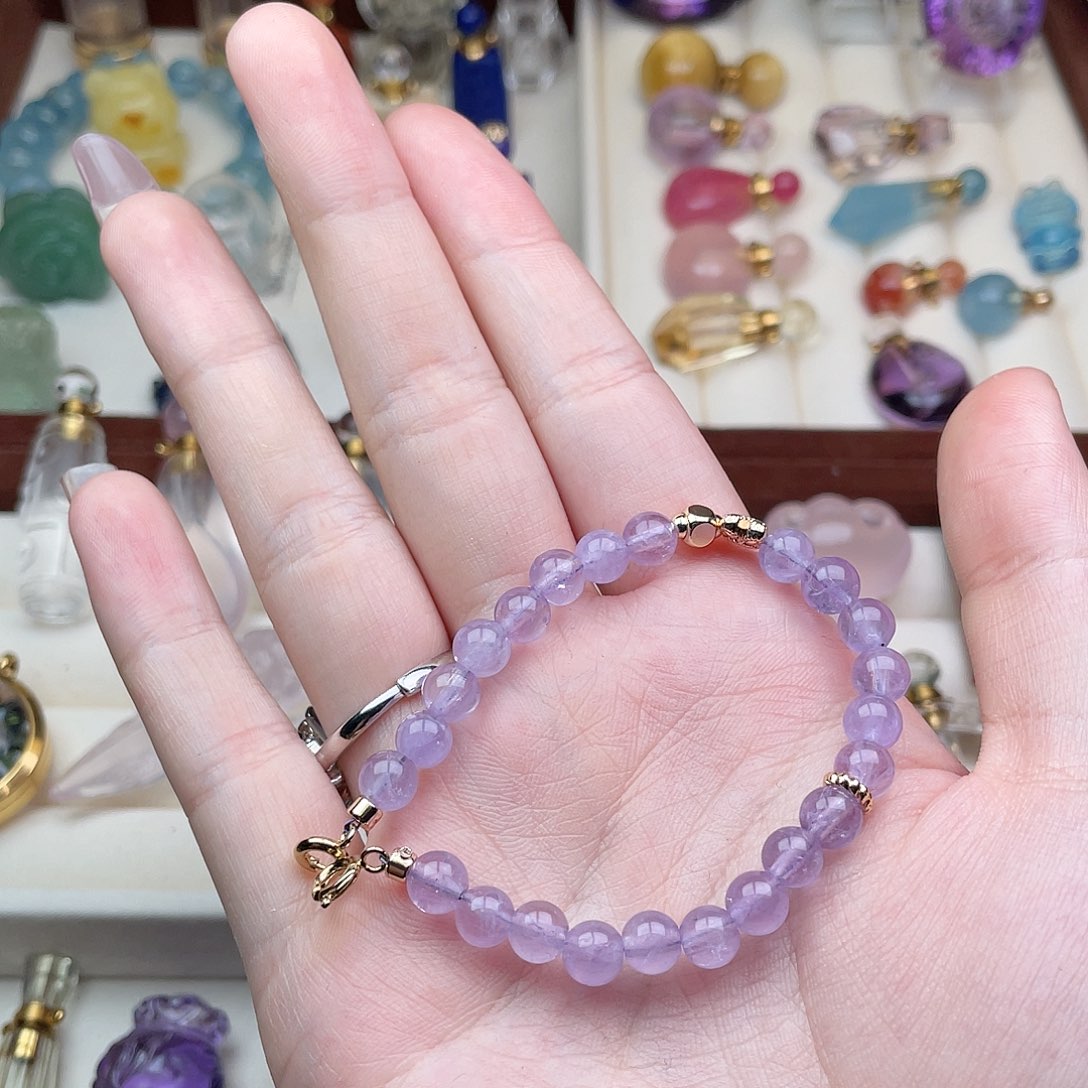 水晶颈饰未镶嵌沈*禾天然水晶吊坠999