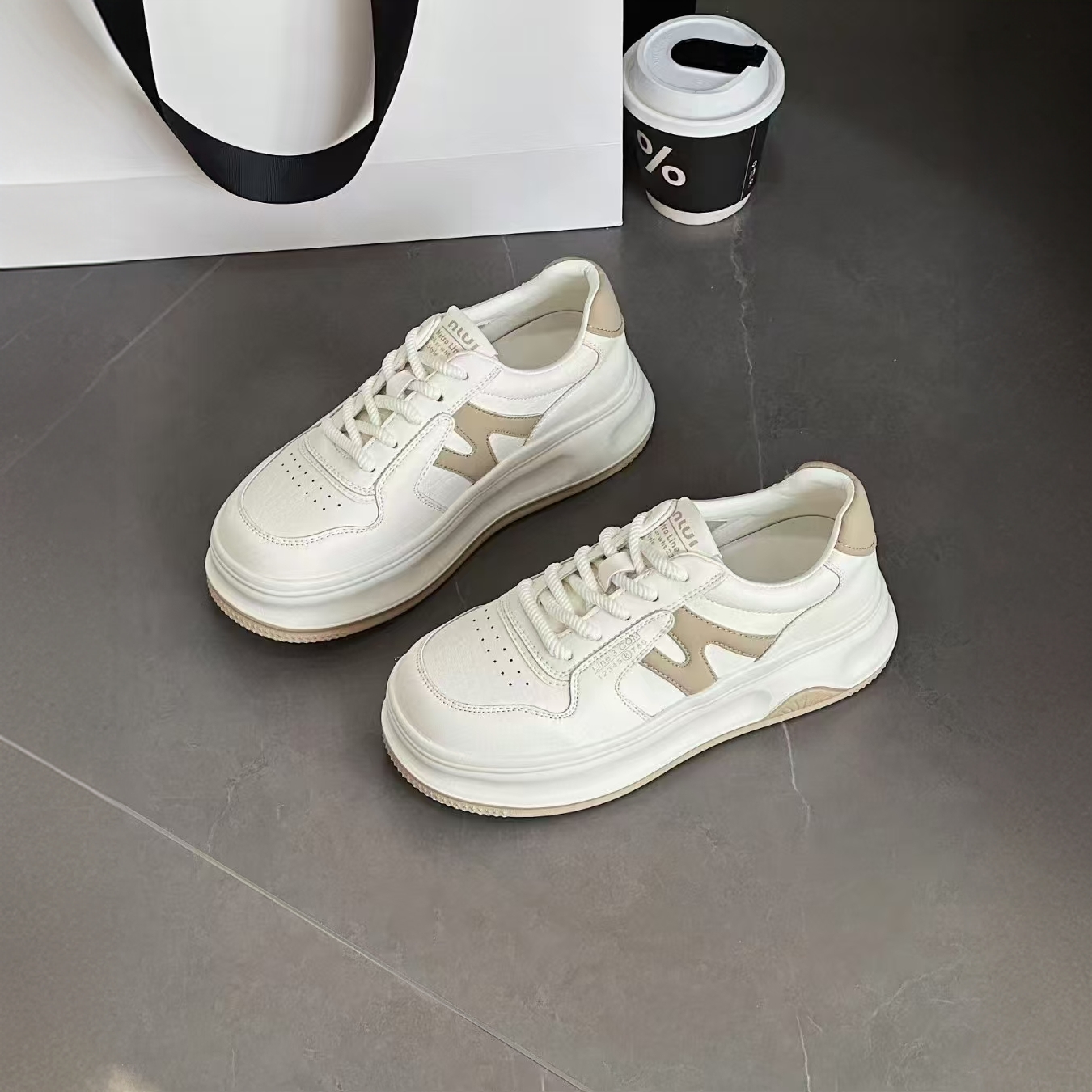 休闲潮流女款板鞋60089