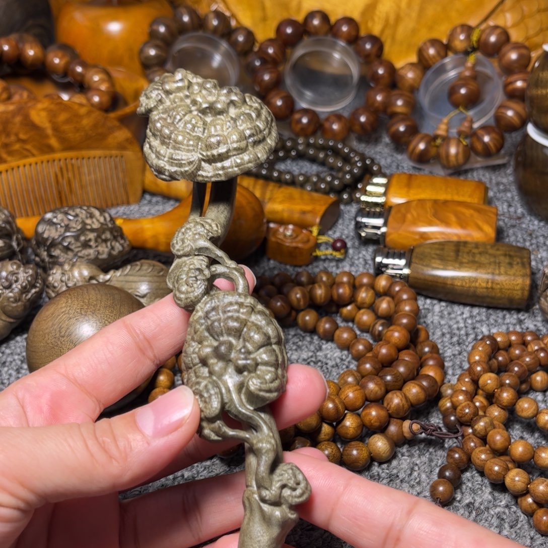 金丝楠阴沉木灵芝如意