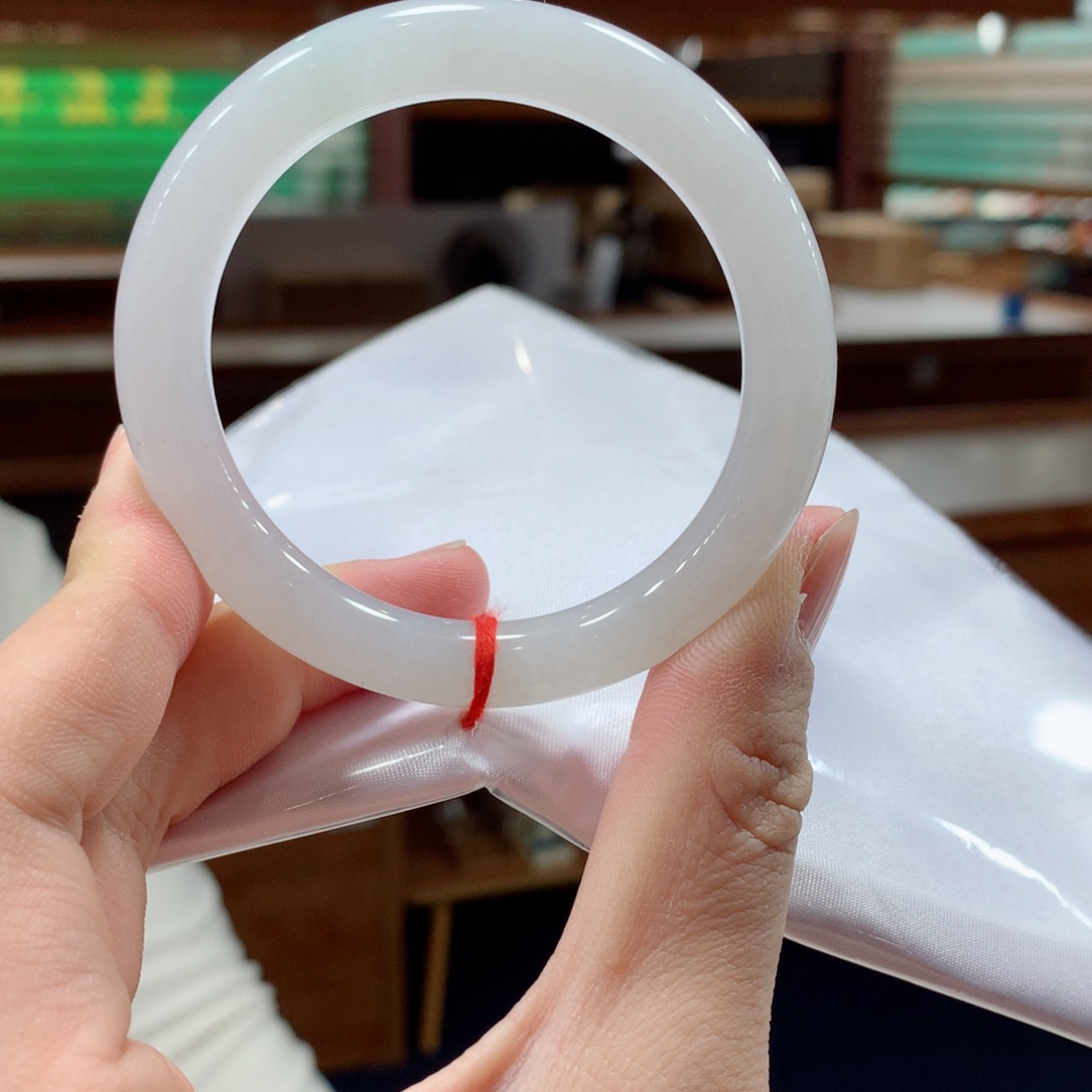 翡翠手镯未镶嵌买断