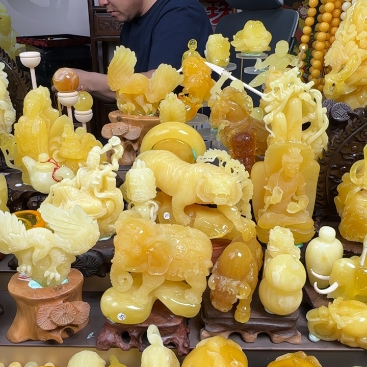 未镶嵌蜜蜡珠宝奇石