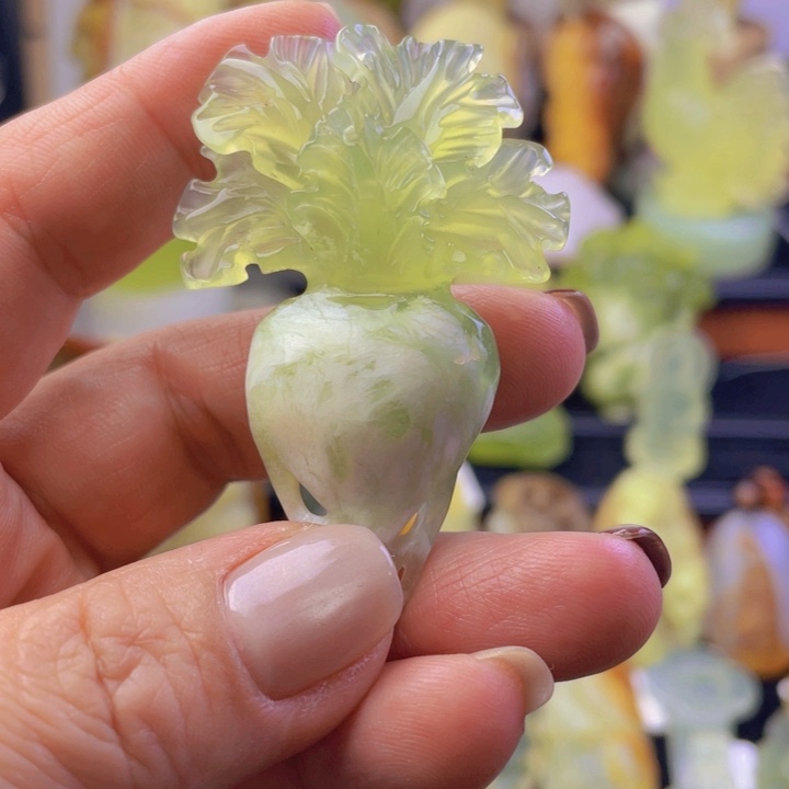 未镶嵌蛇纹石玉颈饰