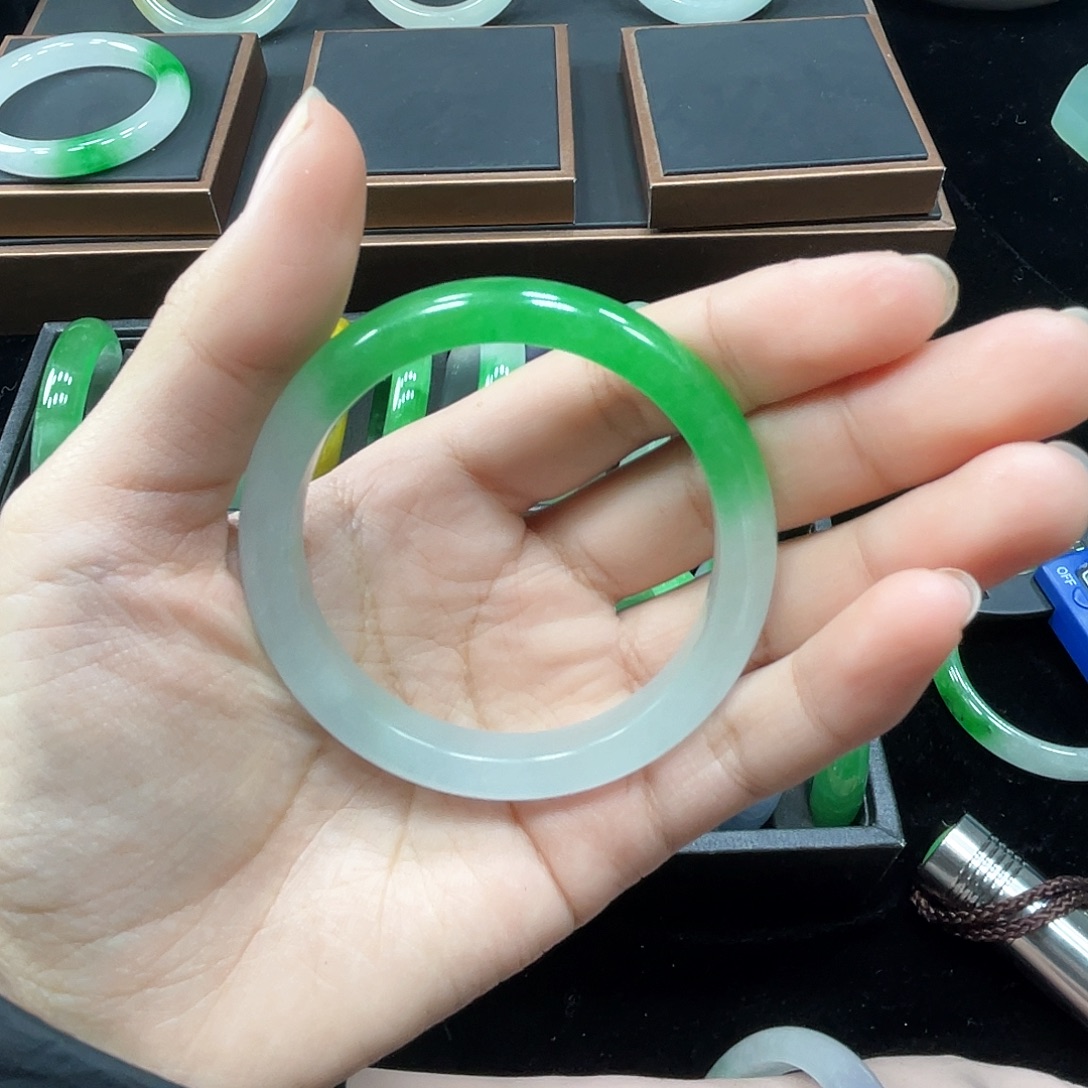 小***秦珐琅非金属一物一拍54圈口