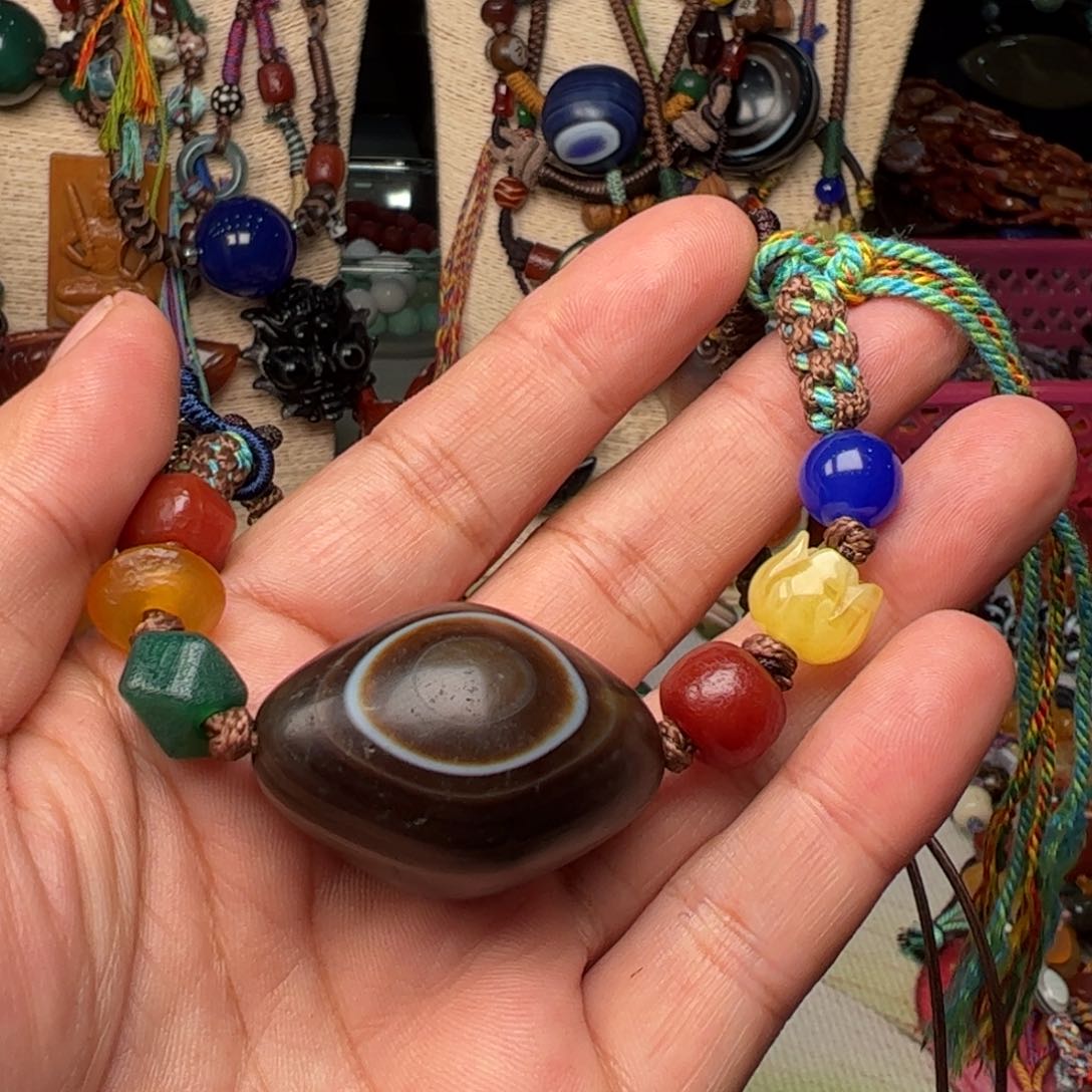 玛瑙/玉髓颈饰未镶嵌