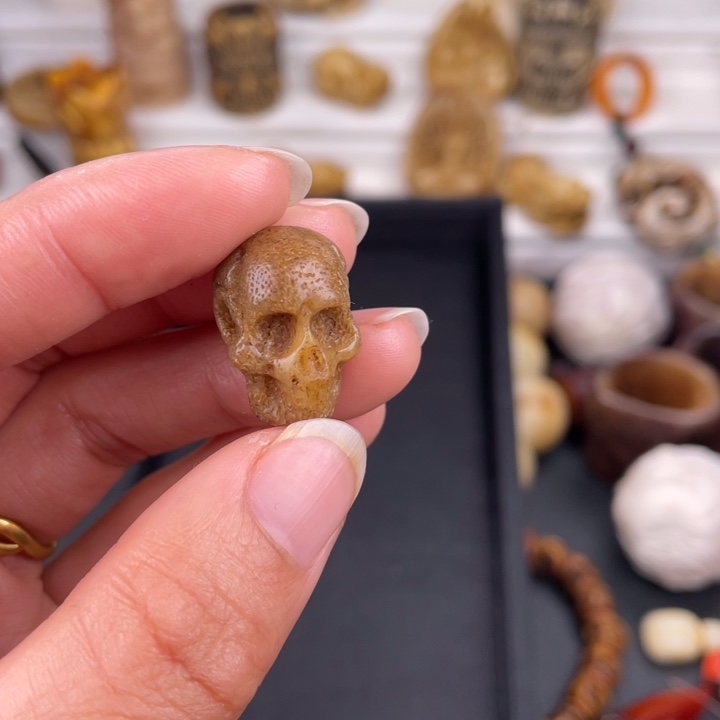 驼骨其他骆驼骨雕刻骷髅头三通14.5