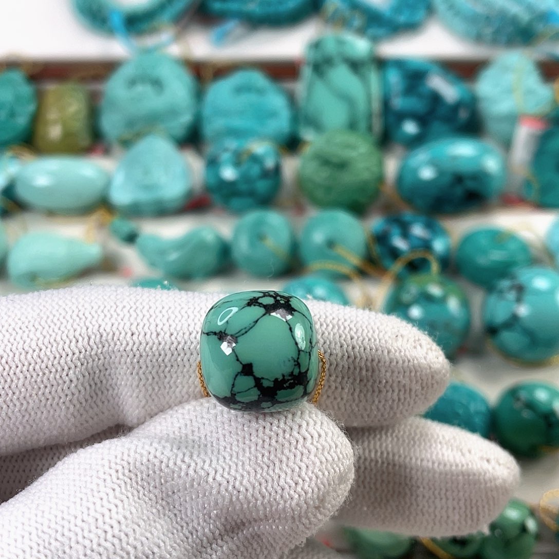 绿松石未镶嵌车挂