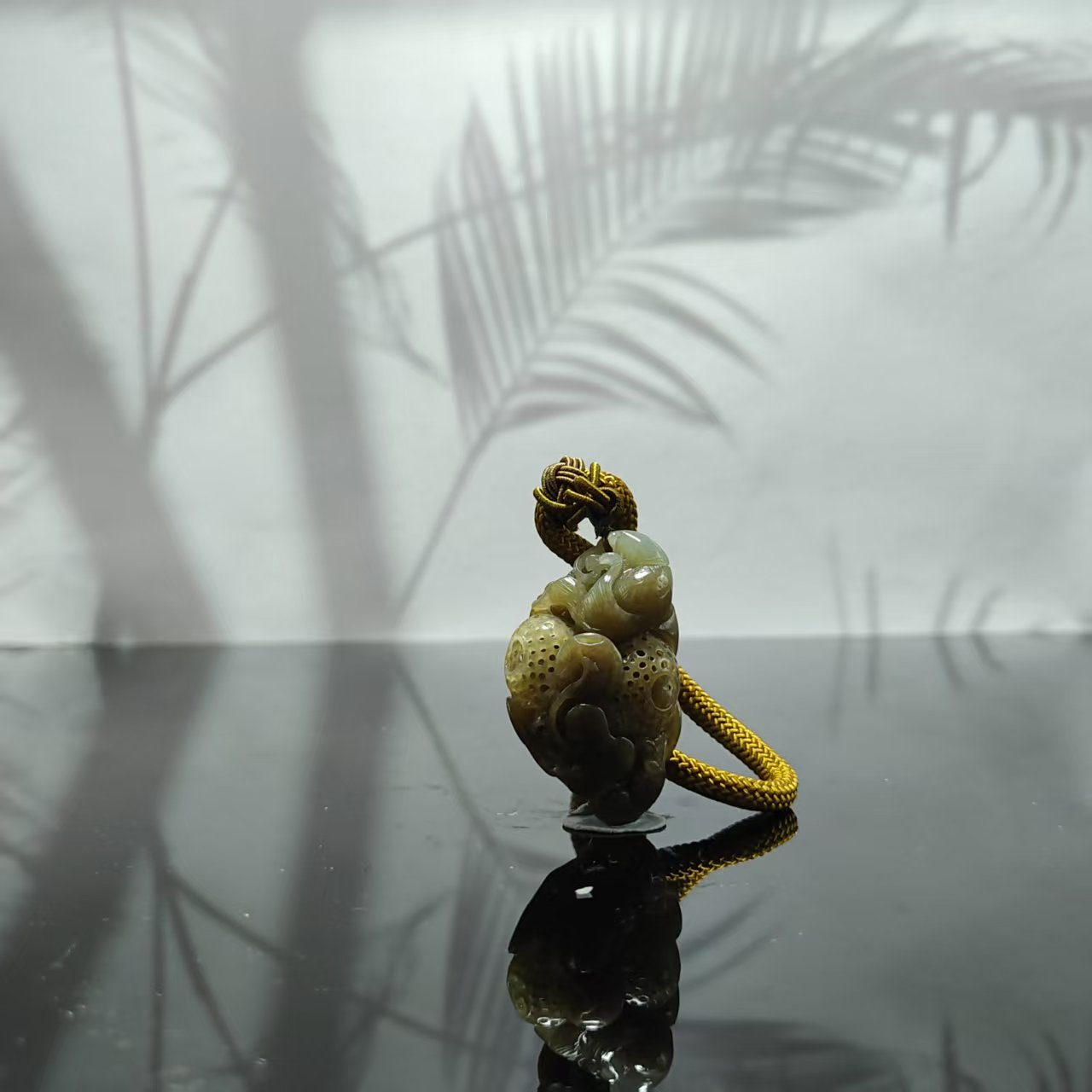 R和田玉莲年有鱼手把5155