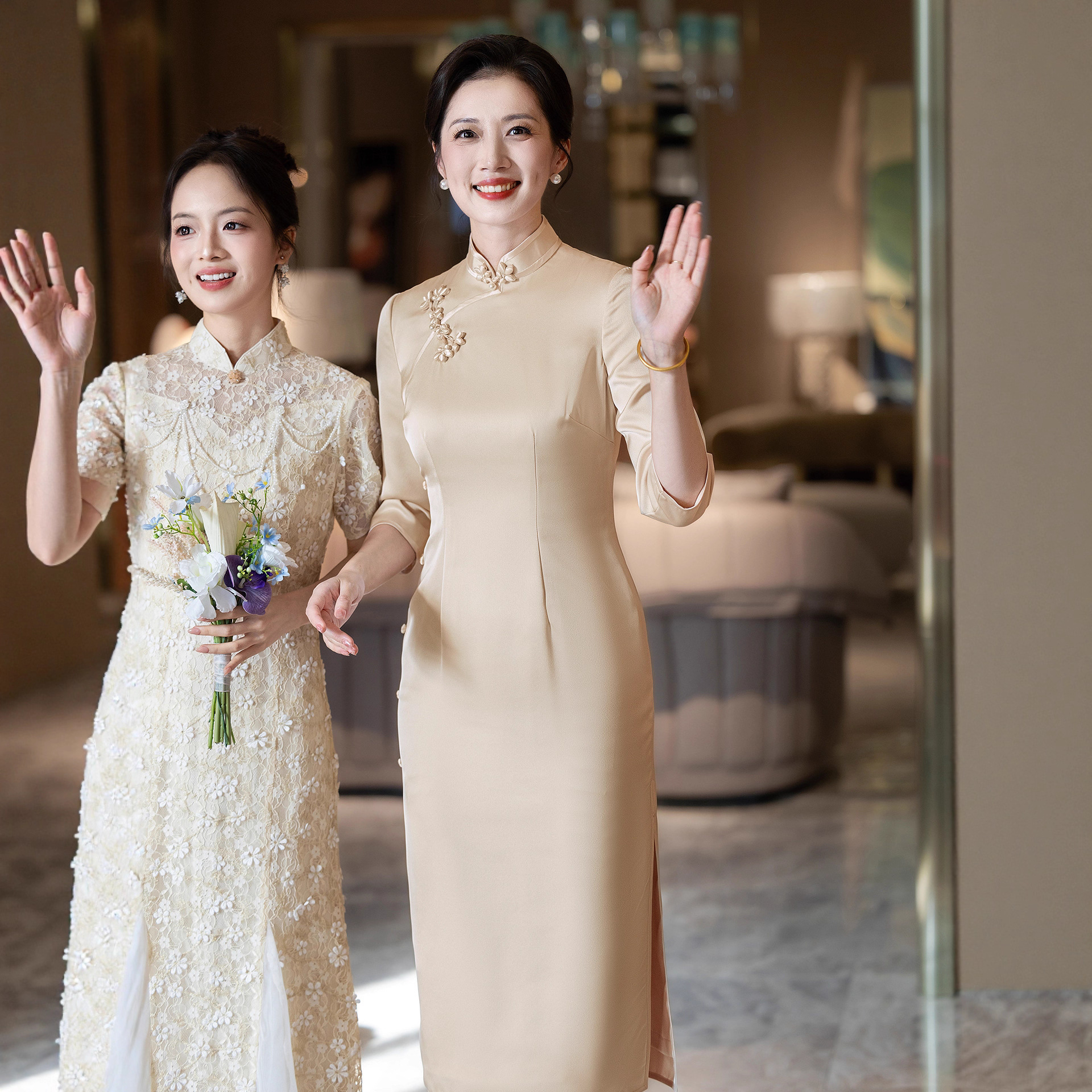 新款香槟色喜婆婆旗袍春秋长款复古裙子新中式国风婚宴妈妈礼服