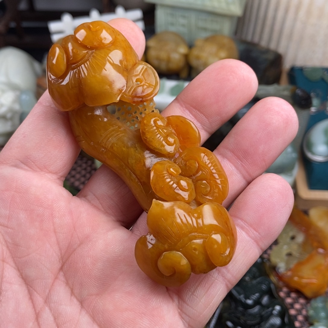 蛇纹石玉手把未镶嵌