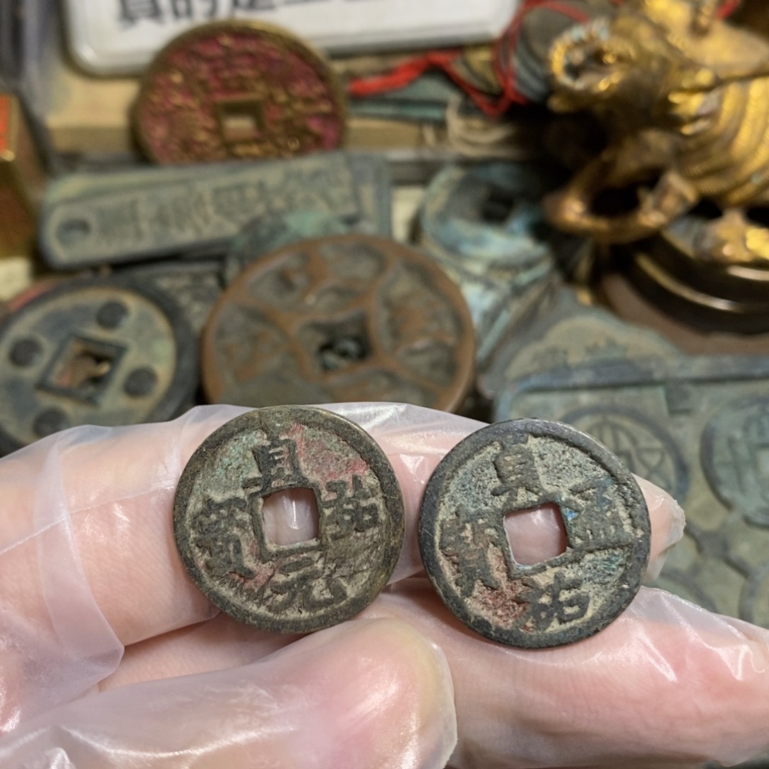 铜现代工艺品学习币