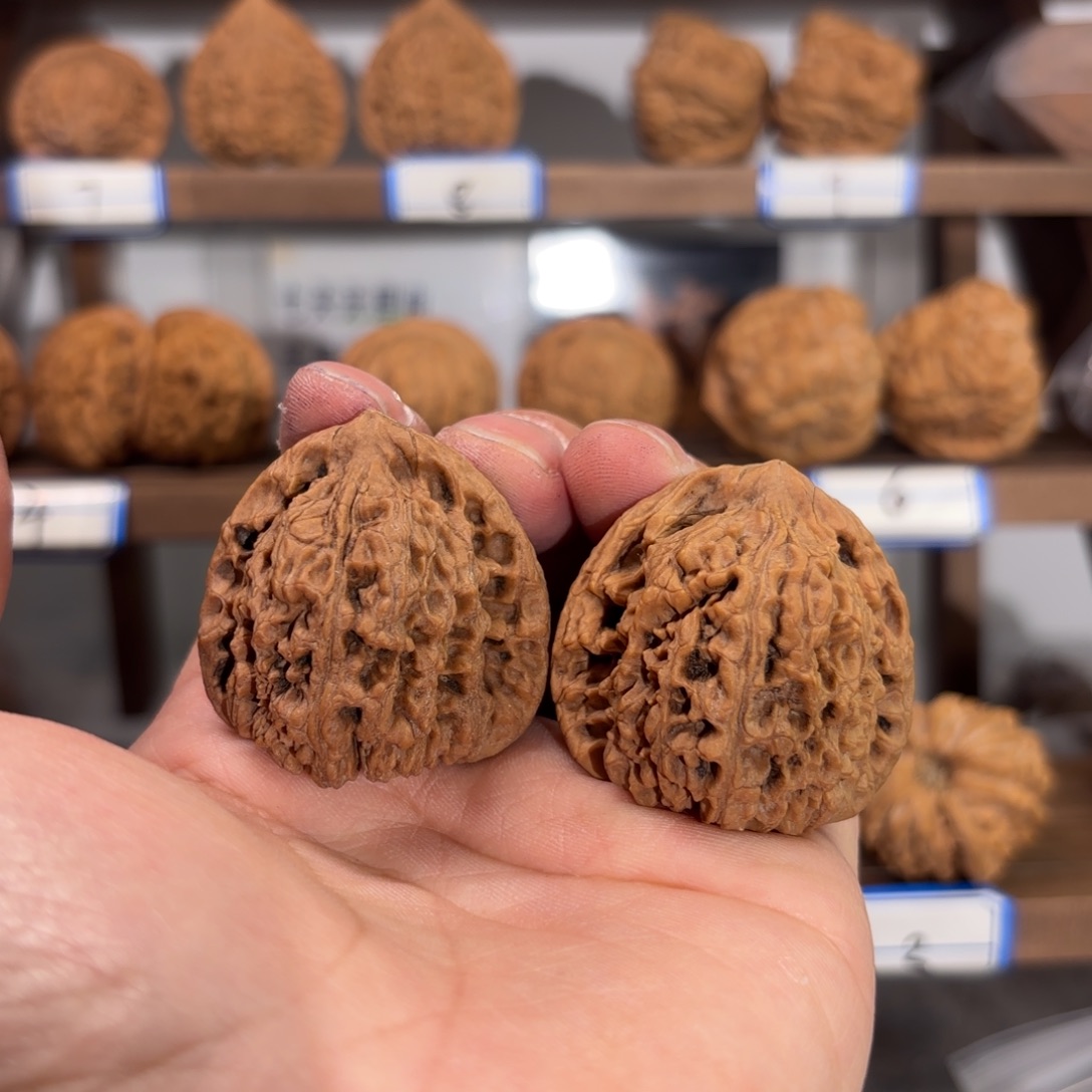 把件文玩核桃39/39/39三角疆