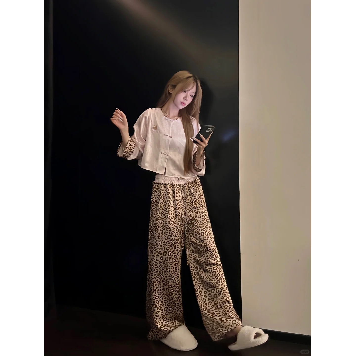 新中式豹纹凯蒂猫睡衣女款春秋款新款冰丝缎面长袖长裤家居服套装