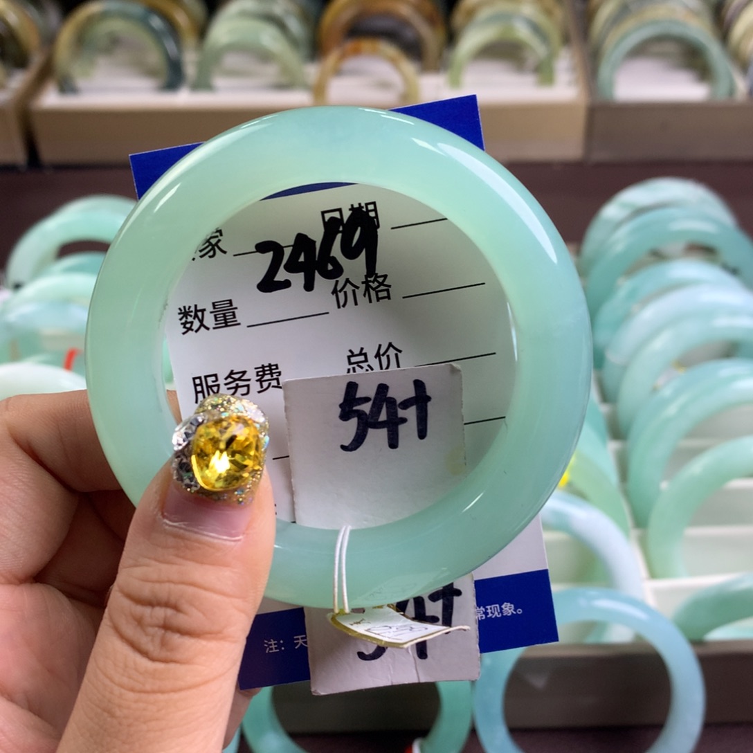 蛇纹石玉手镯未镶嵌2469