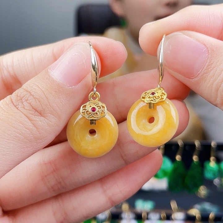 翡翠耳饰未镶嵌饰品