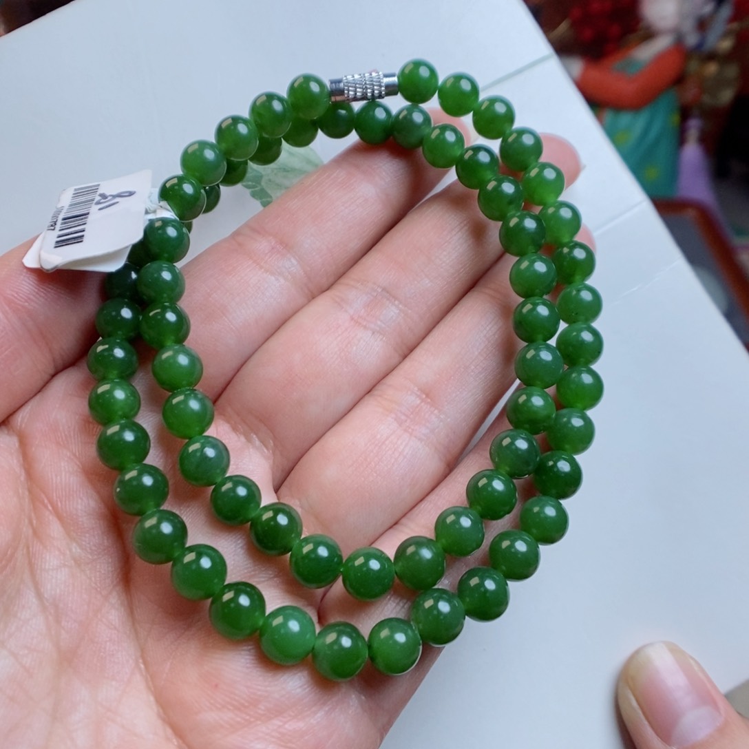 和田玉颈饰未镶嵌俄罗斯碧玉