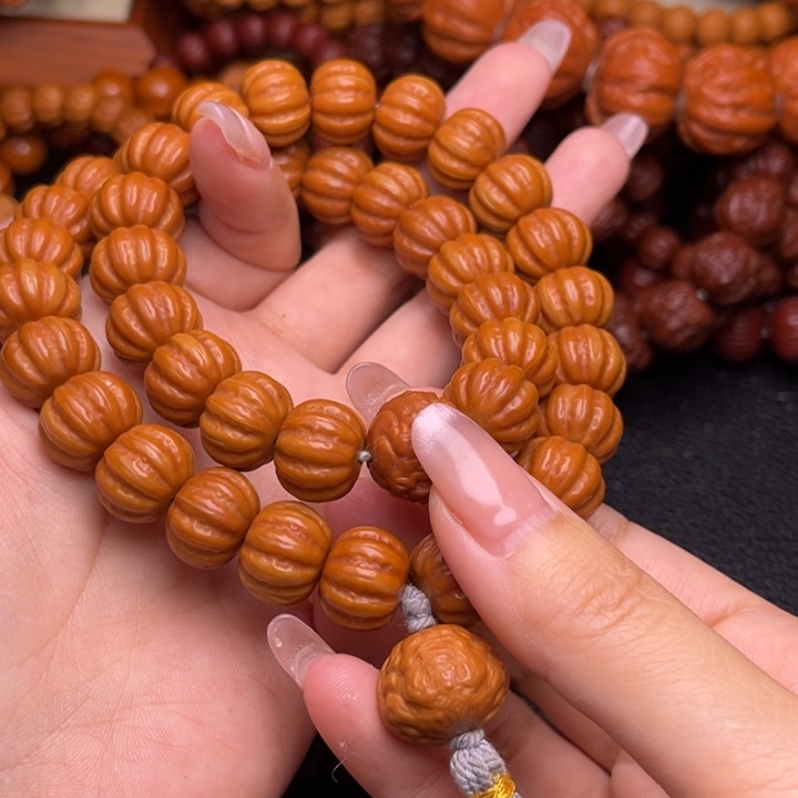 钢****吊坠猴头核桃定向