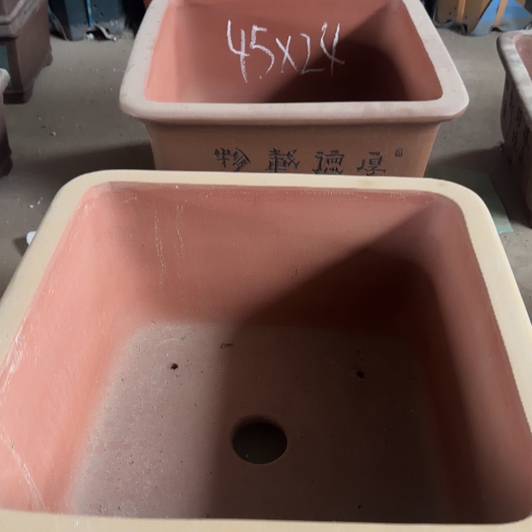 傻***活杂波四方两个黄色