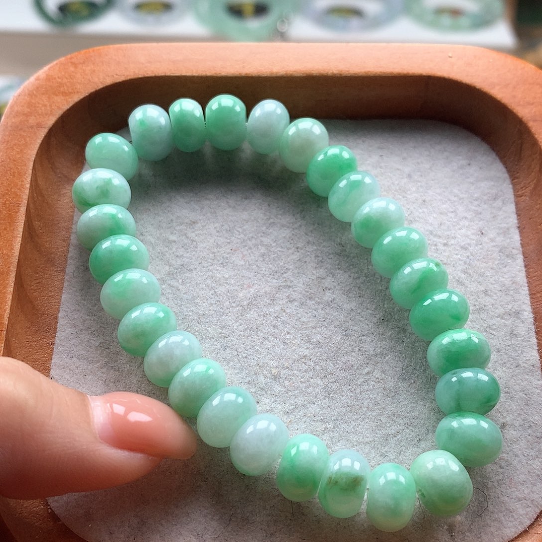 翡翠未镶嵌手串白底青9.5