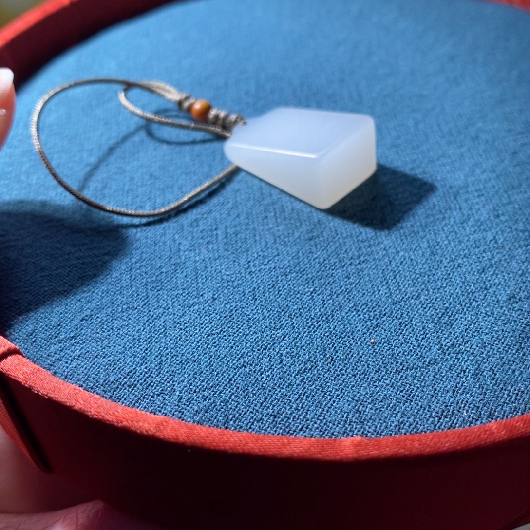 和田玉挂手机未镶嵌