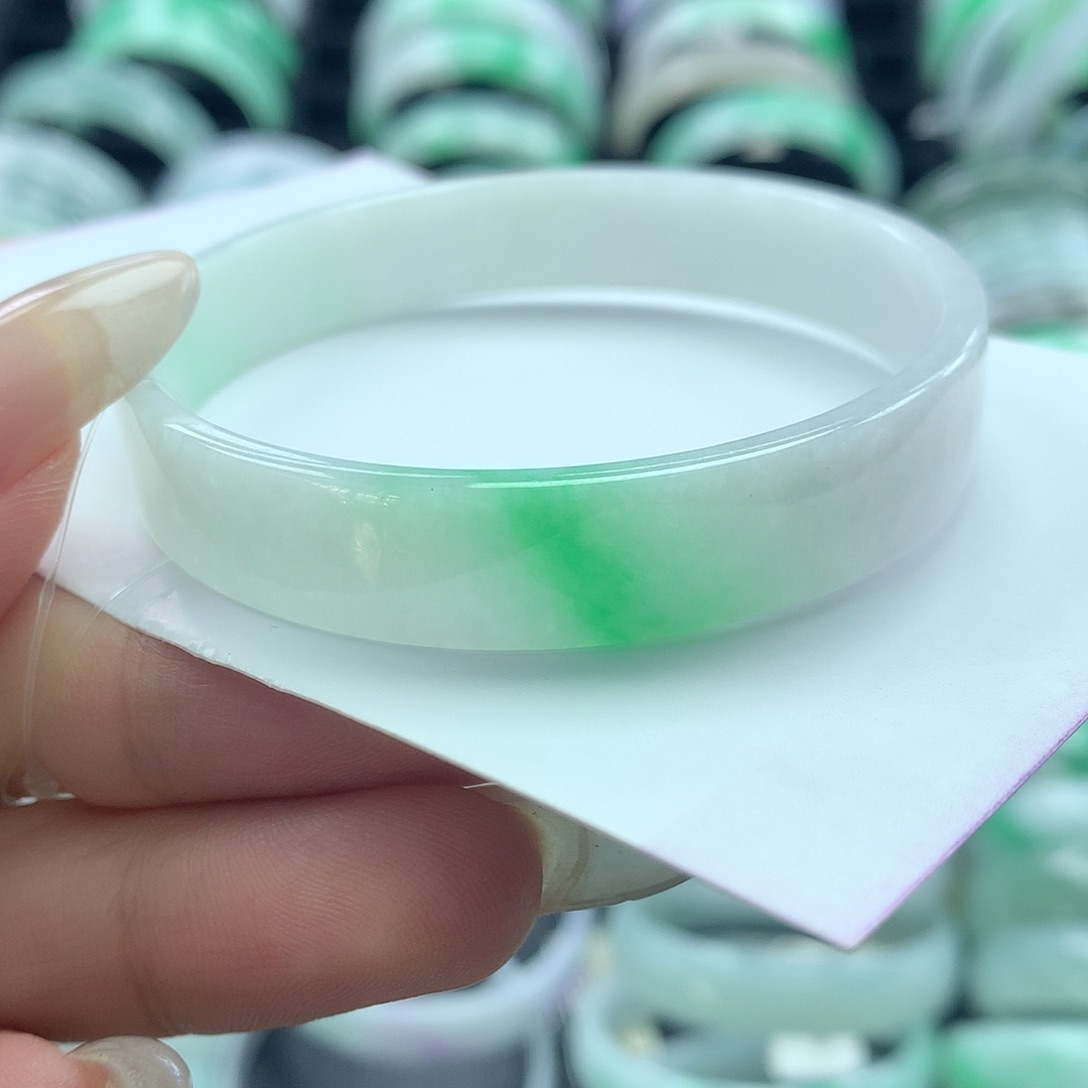 未镶嵌手镯翡翠公主