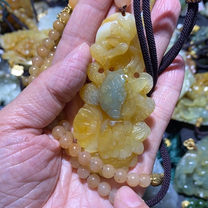 岫玉岫玉吊坠未镶嵌