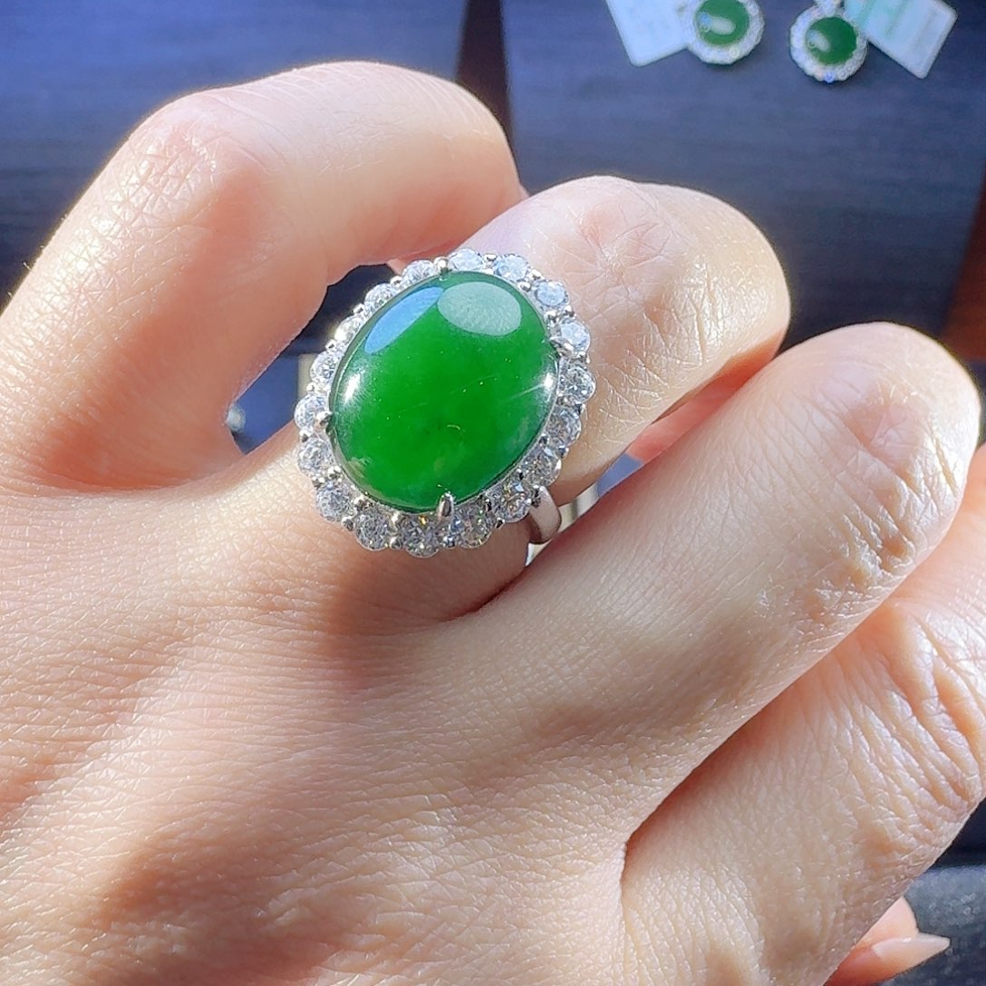 翡翠手镯未镶嵌天然翡A货翡翠