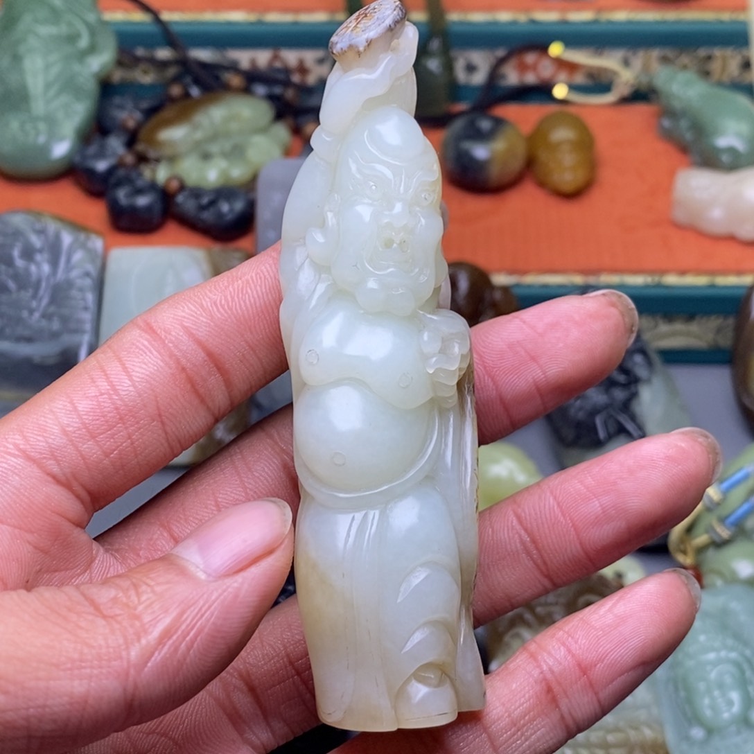 和田玉颈饰未镶嵌精**精