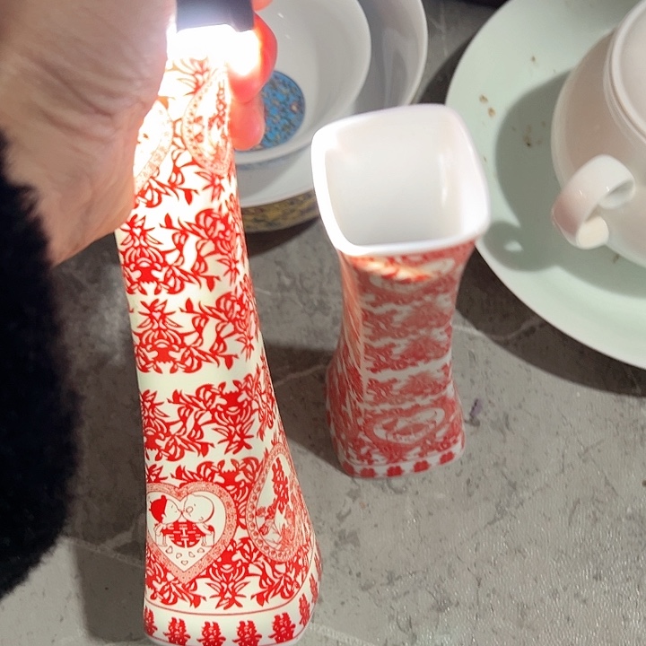 壶红双喜花插一对