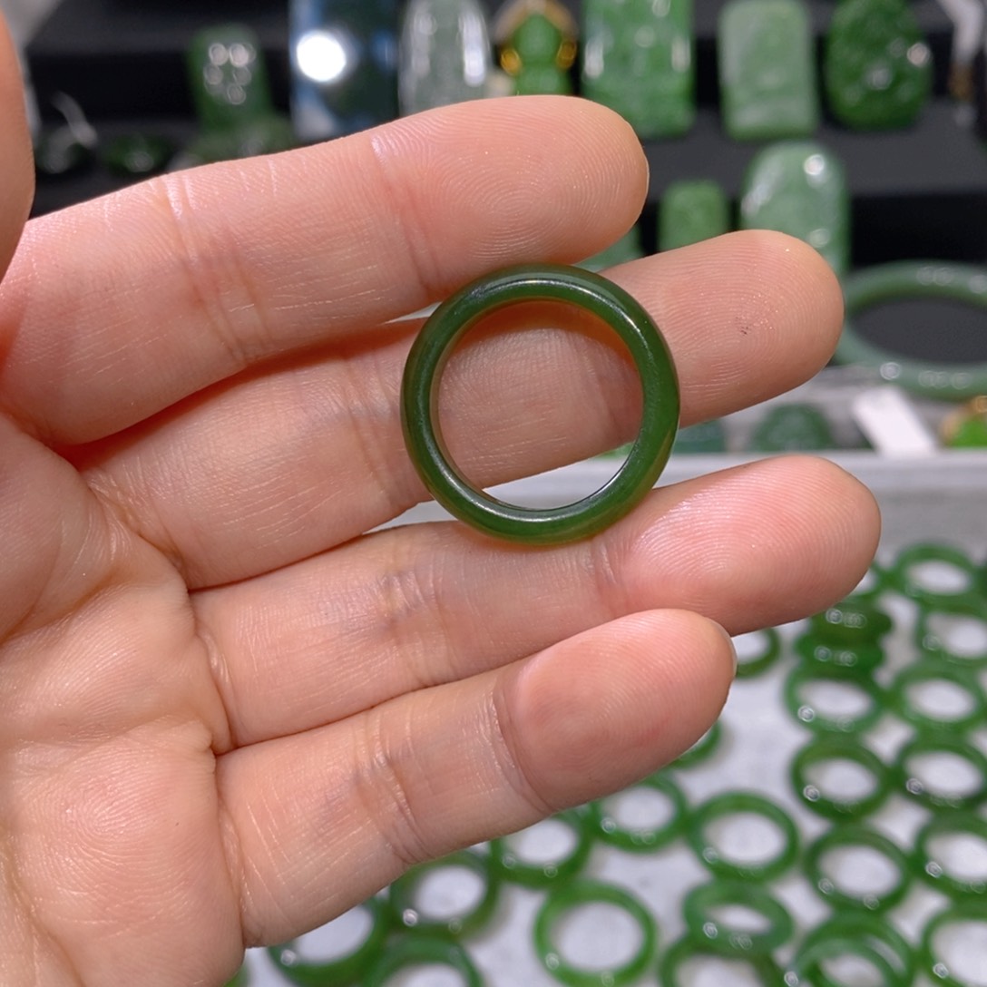 和田玉（碧玉）戒指未镶嵌