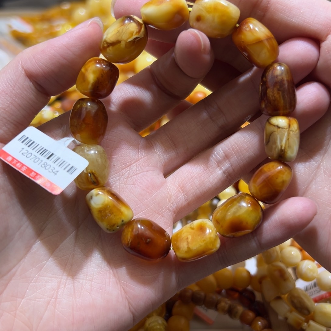 琥珀珠宝奇石未镶嵌