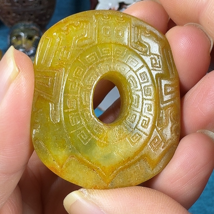 和田玉（糖玉）未镶嵌挂件