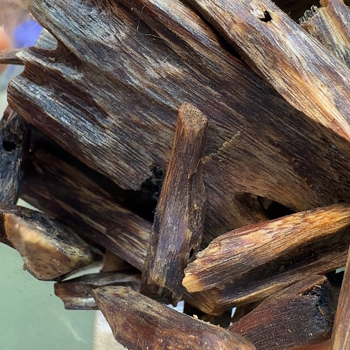 用***6沉香沉香碎屑海南高端老乌身圆叶树心油醇化老料