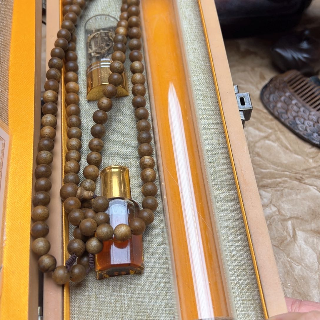 大叶紫檀（黑酸枝木类）