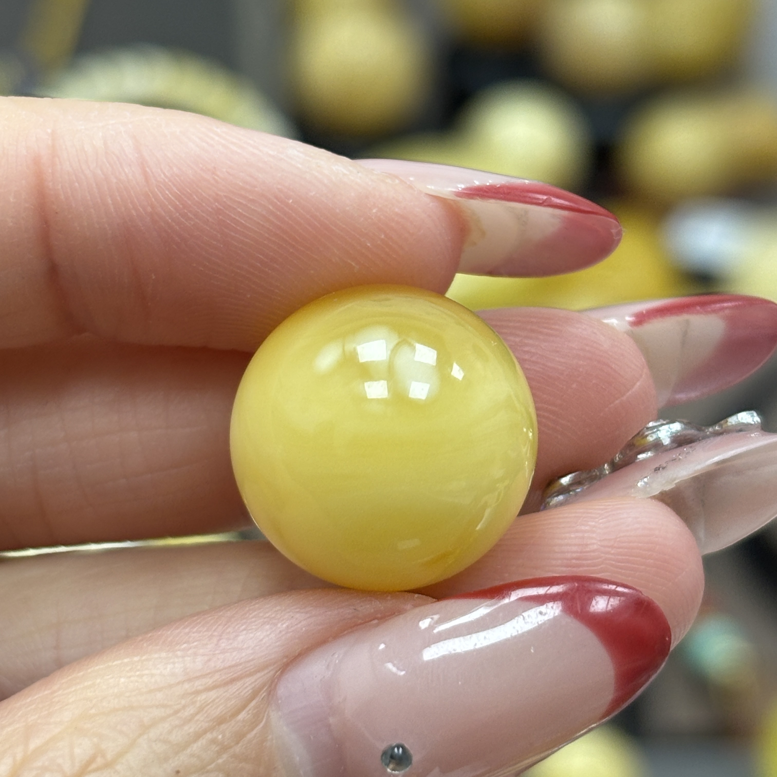 16.6mm微瑕· 小妖珠宝天然原矿琥珀蜜蜡