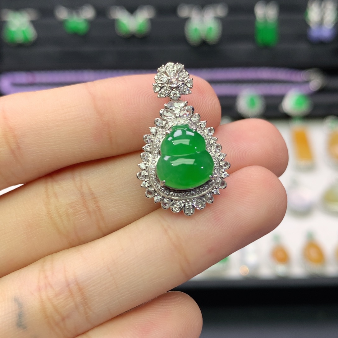 翡翠18K金镶嵌吊坠(不含链)