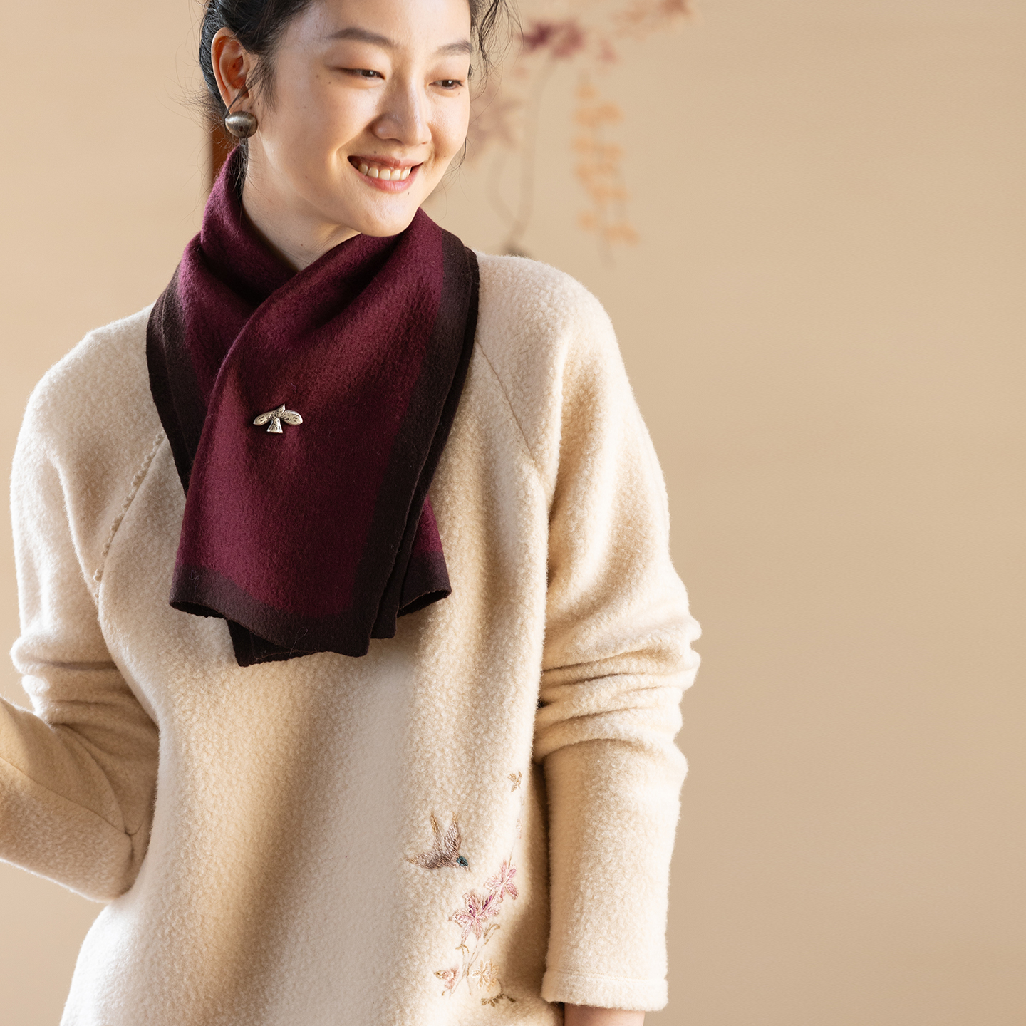 牧衣游原创 棉羊毛毛呢卫衣女手工刺绣细腻保暖舒适百搭上衣 泊野