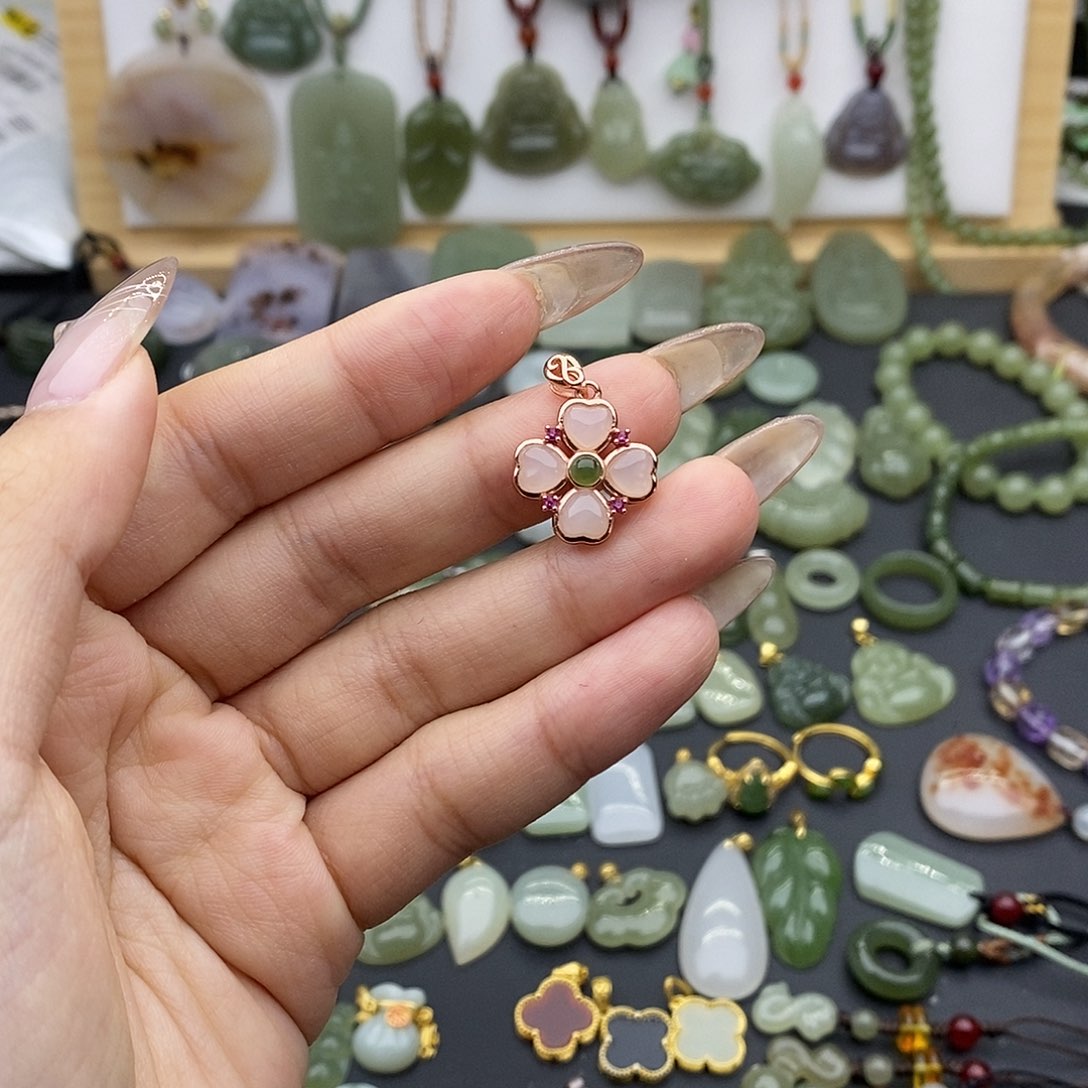 和田玉吊坠(不含链)银S925镶嵌