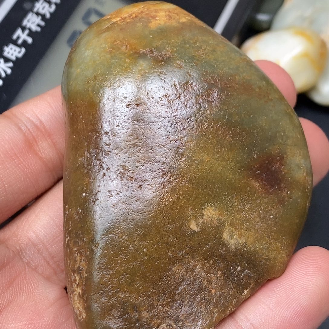 和田玉（糖玉）未镶嵌挂件