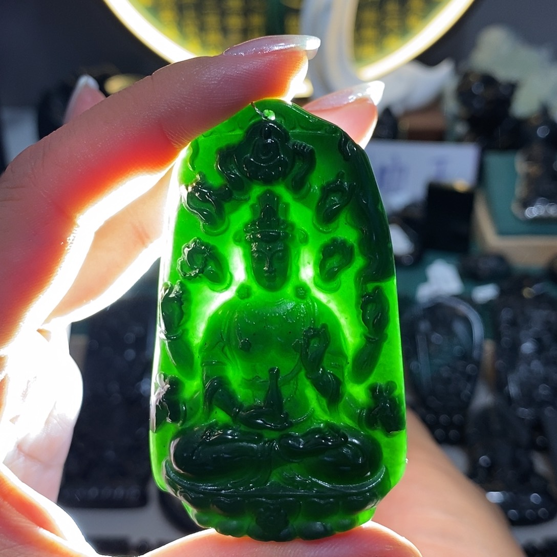 未镶嵌蛇纹石玉颈饰