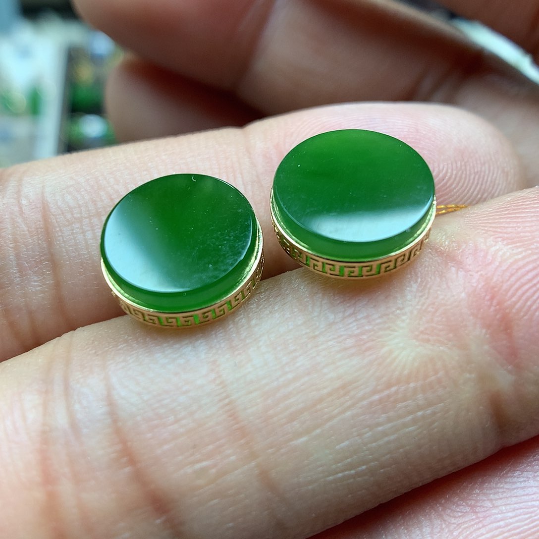 和田玉耳饰18K金镶嵌10mm