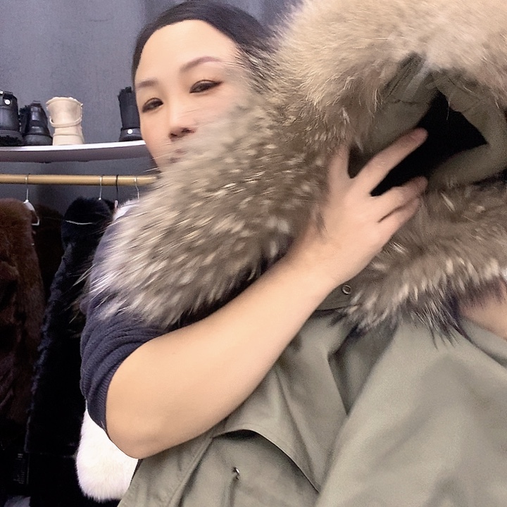 兔皮乌*拉绿色单件上衣女装