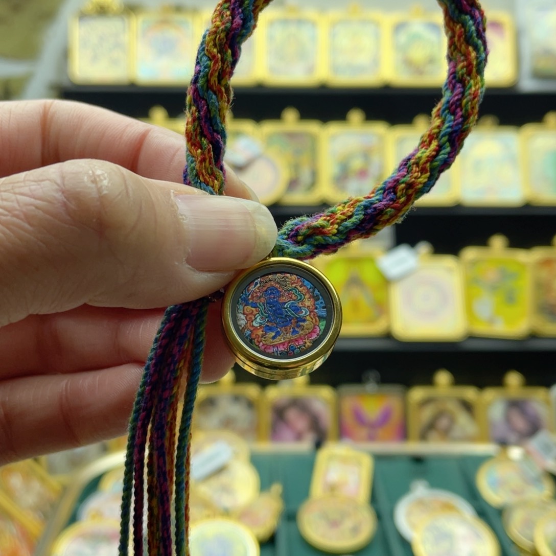 吊坠c*_唐卡等多种形式的艺术形式的艺术