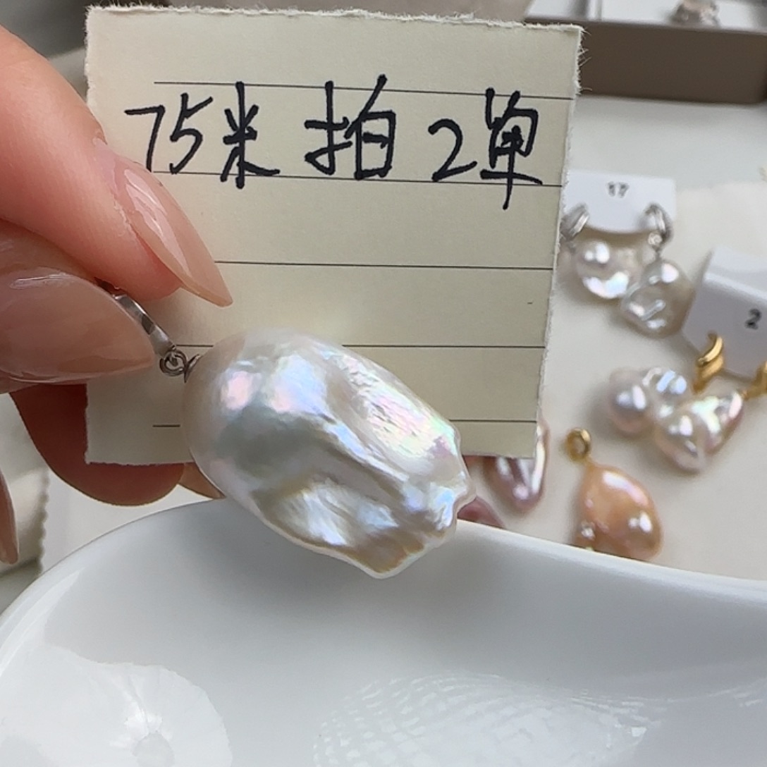 银S925镶嵌淡水珍珠颈饰