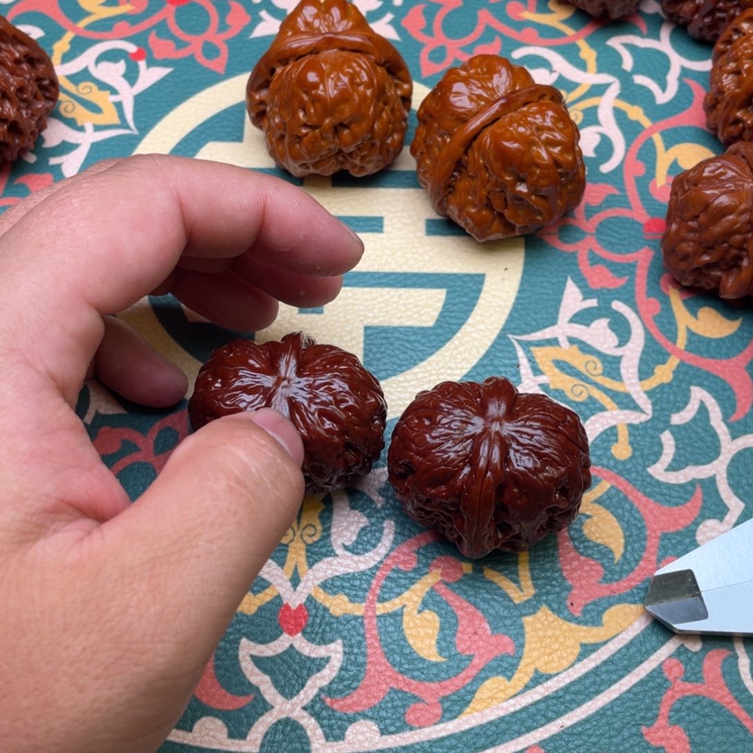 文玩核桃把件用****9012元宝