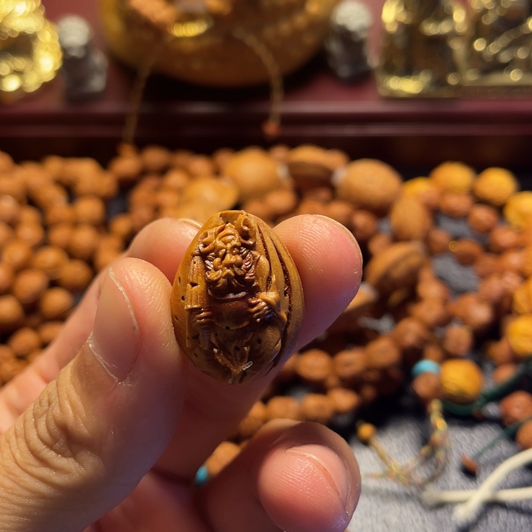 ****࿐大桃核雕刻钟馗单籽